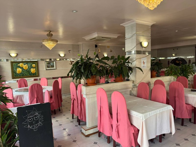 Restaurante en Playa de la Fontanilla, Marbella, foto 1